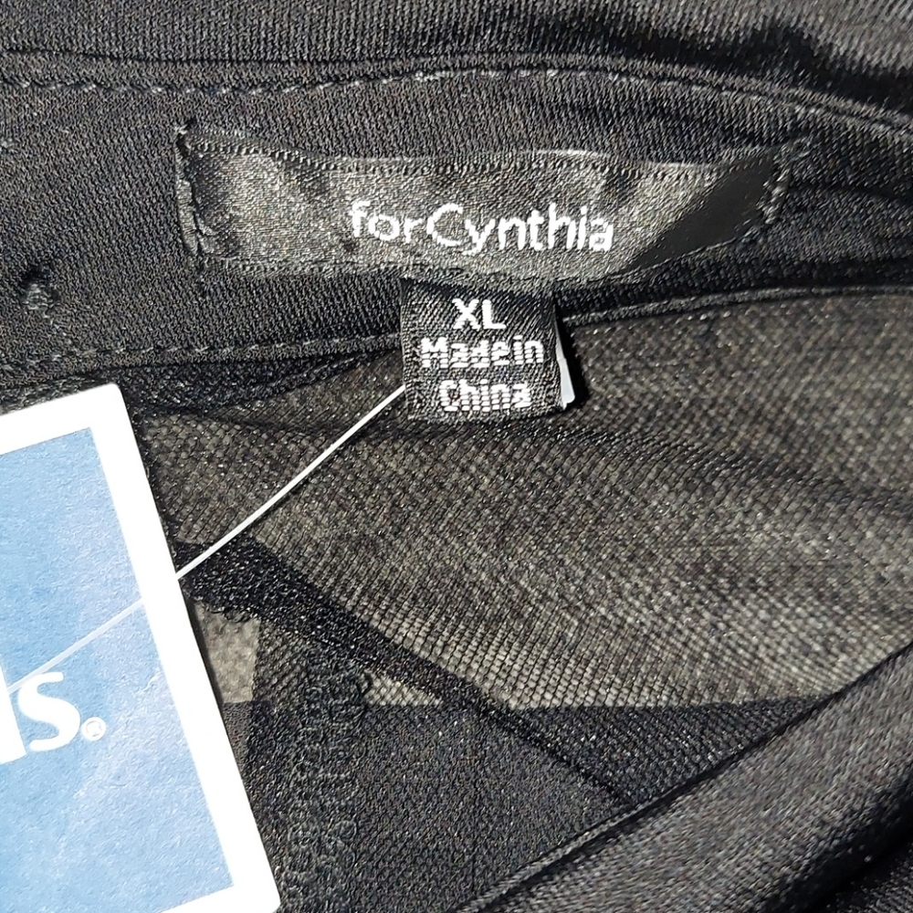Shirt - Picture 2 of 4
